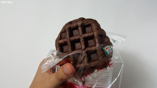 เดอลารี วาฟเฟิล ไส้ช็อกโกแลต [De'Lary Chocolate Waffle]